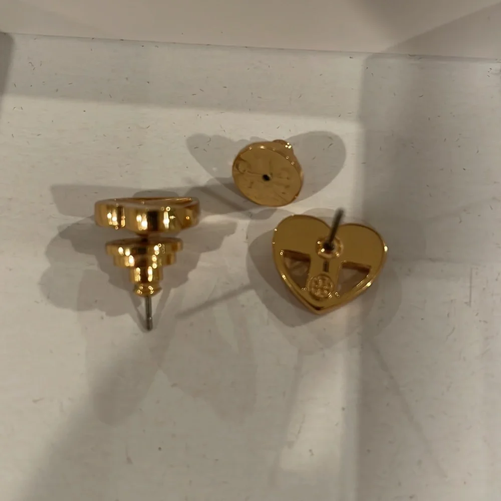 Tory Burch Adeline Fret Stud Earrings Gold hearts logo
